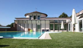 Villa bright and quiet 45 from the center of Rome, private pool exclusively Sermoneta
